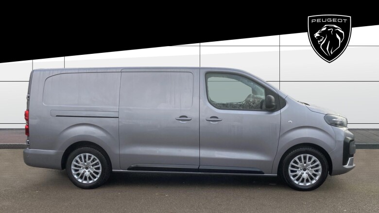 Peugeot Expert E-L2 100kW 75kWh Asphalt Van Auto